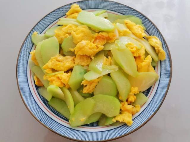 钱1斤随手一炒满口鲜嫩好滋味硒是南瓜3倍秋天使劲吃2块(图1) 钱1斤随手一炒满口鲜嫩好滋味硒是南瓜3倍秋天使劲吃2块(图1)