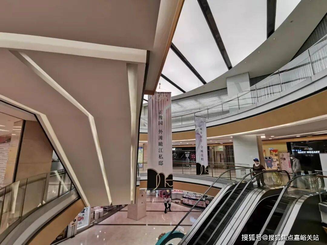 线楼盘百科→楼盘网站→测评→中心电线小时热线电话华润士林润园售楼处电话→华润士林润园售楼中心电(图15)